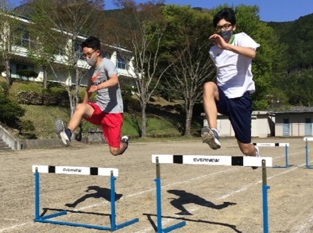 ハードルの練習の写真