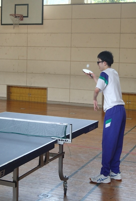 サーブ練習の写真