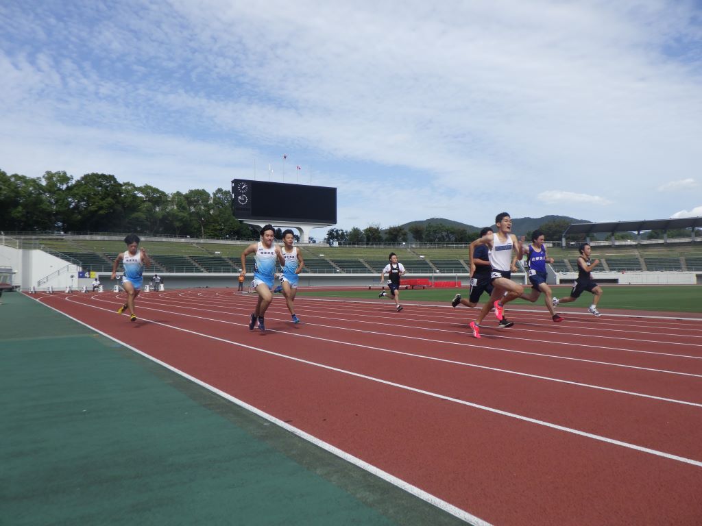 陸上競技部の写真